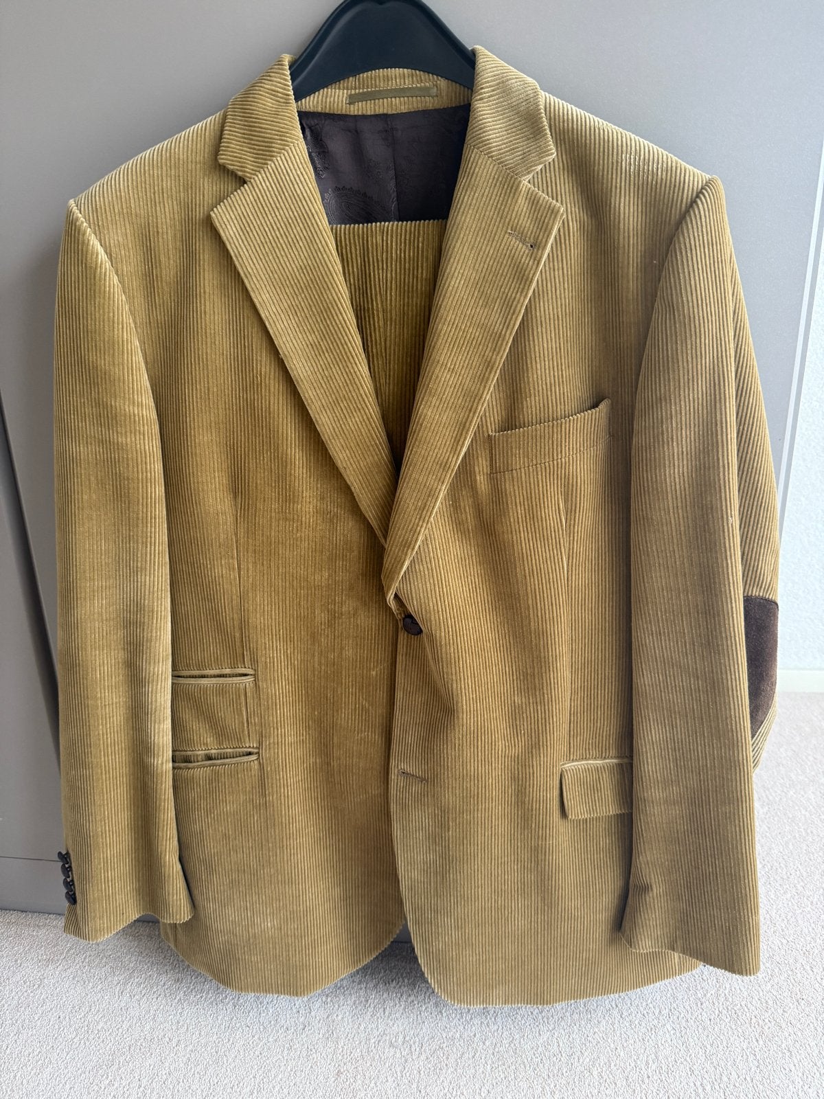 Hiltl ribfluwelen pak - colbert en broek.  Vintage Bostonian, Kleding | Heren, Ophalen of Verzenden, Zo goed als nieuw, Maat 48/50 (M)