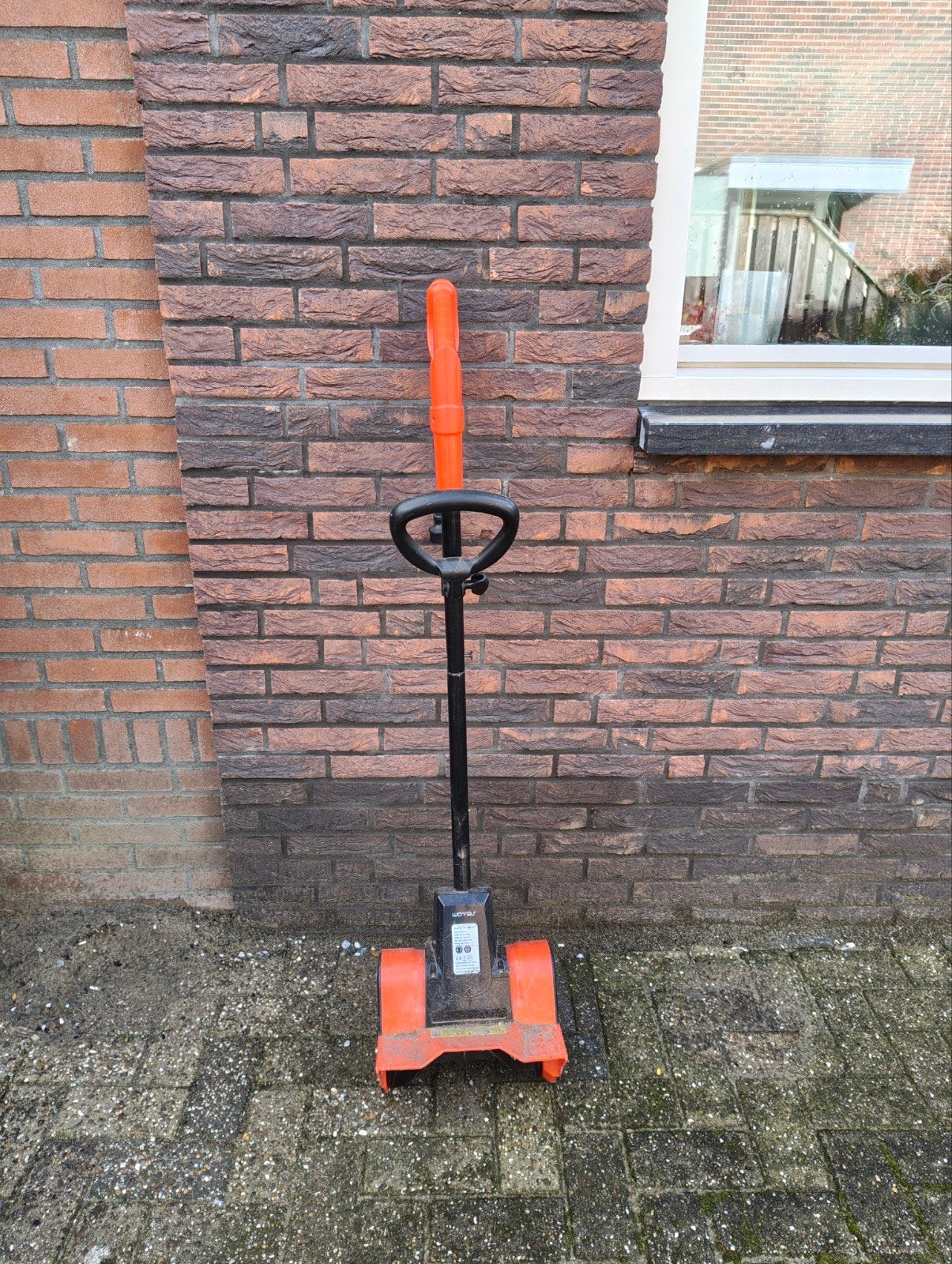 Waves Sneeuwschuiver - Elektrisch, 1300W, 260mm werkbreedte, Ophalen of Verzenden, Gebruikt