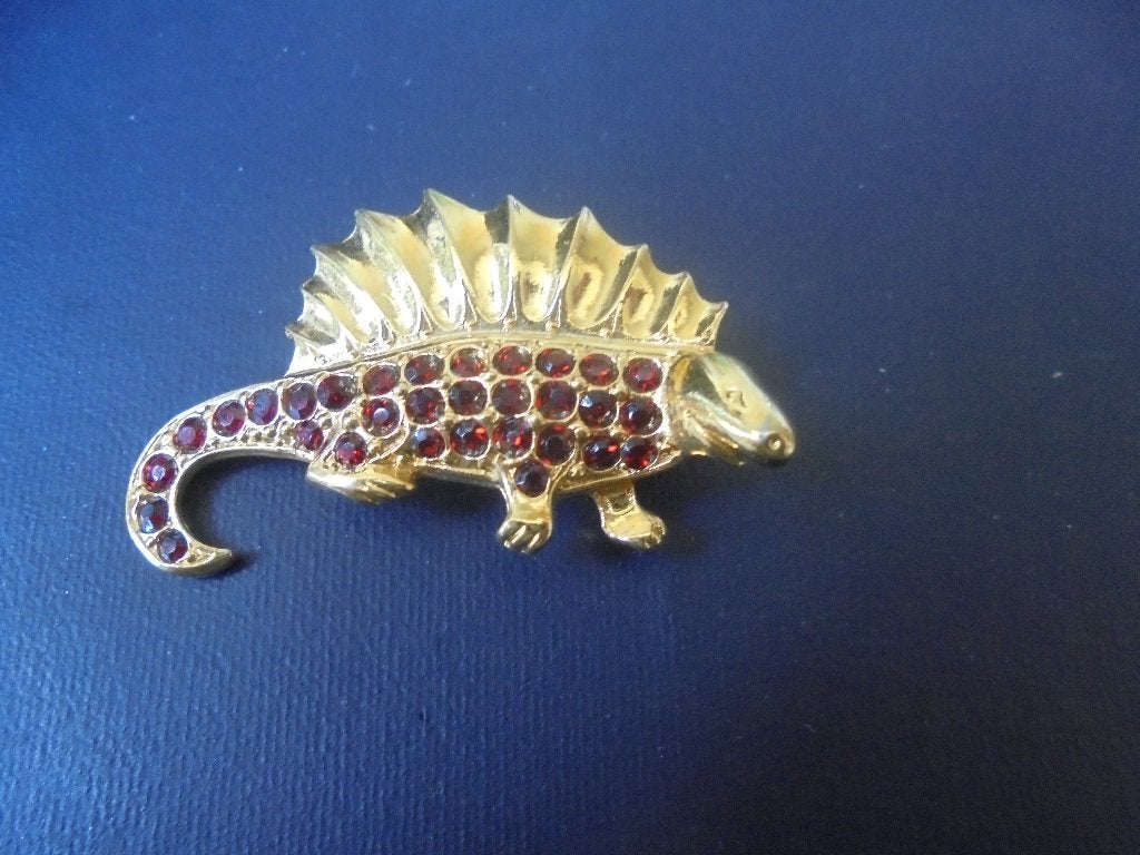 Broche dinosaurus met roze strass steentjes, Overige materialen, 4 tot 7 cm, Ophalen of Verzenden, Zo goed als nieuw
