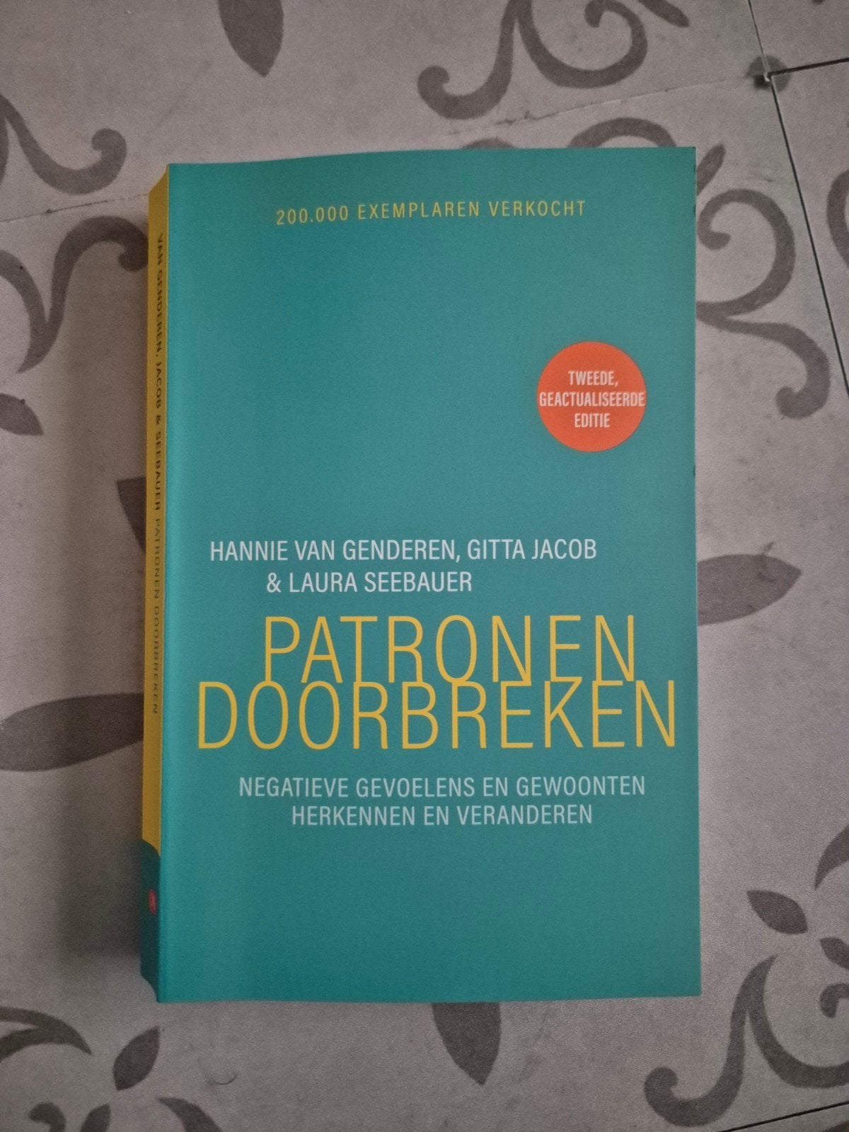 Patronen Doorbreken - Negatieve Gevoelens en Gewoonten, Boeken, Ophalen of Verzenden, Gelezen, Klinische psychologie, Hannie van Genderen, Gitta Jacob & Laura Seebauer