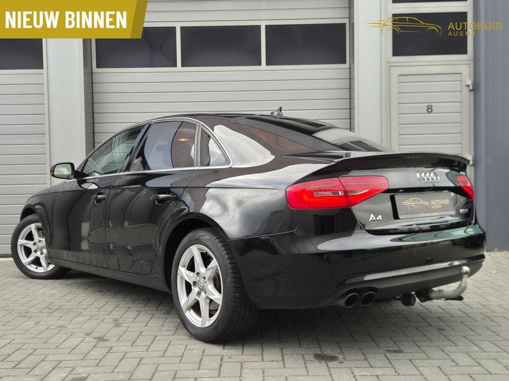 Audi A4 Limousine 2.0 TFSI Pro Line S 211PK/Dak/Led/Trekhaak, Auto's, Audi, Euro 5, 15 km/l, Gebruikt, 4 cilinders