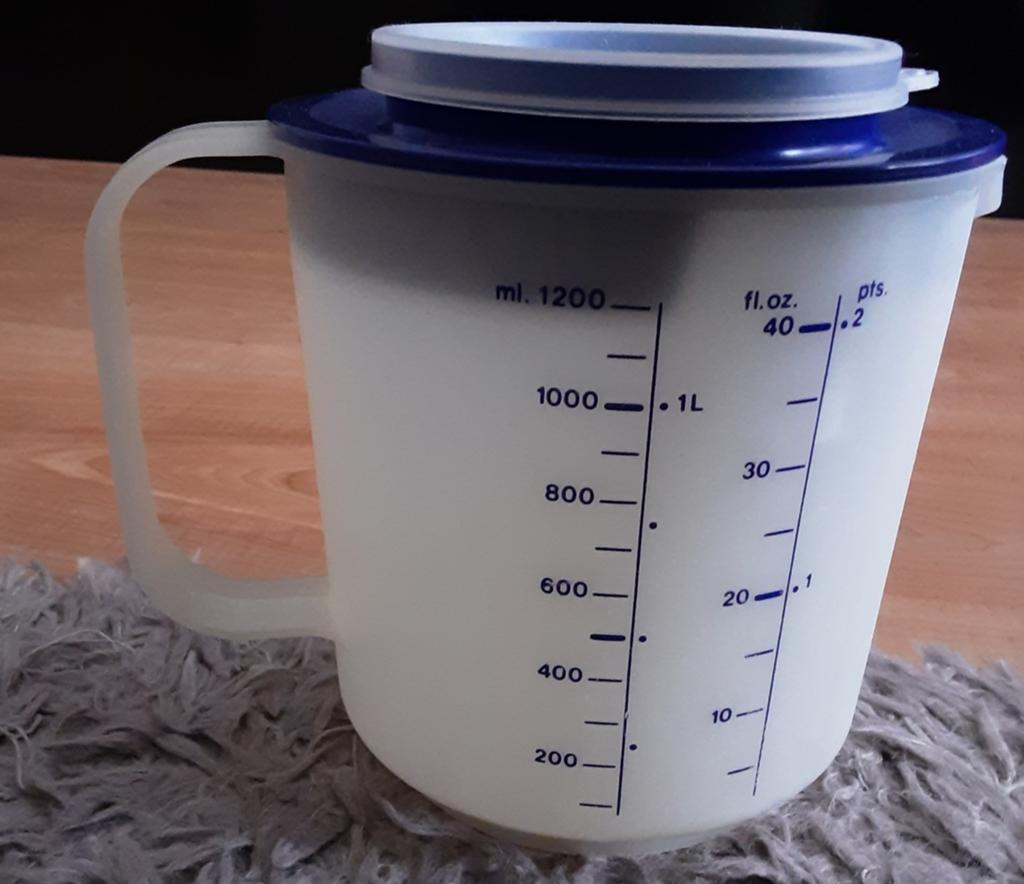 Tupperware maatbeker mengkom, Ophalen of Verzenden, Gebruikt, Blauw, Beker of Kan