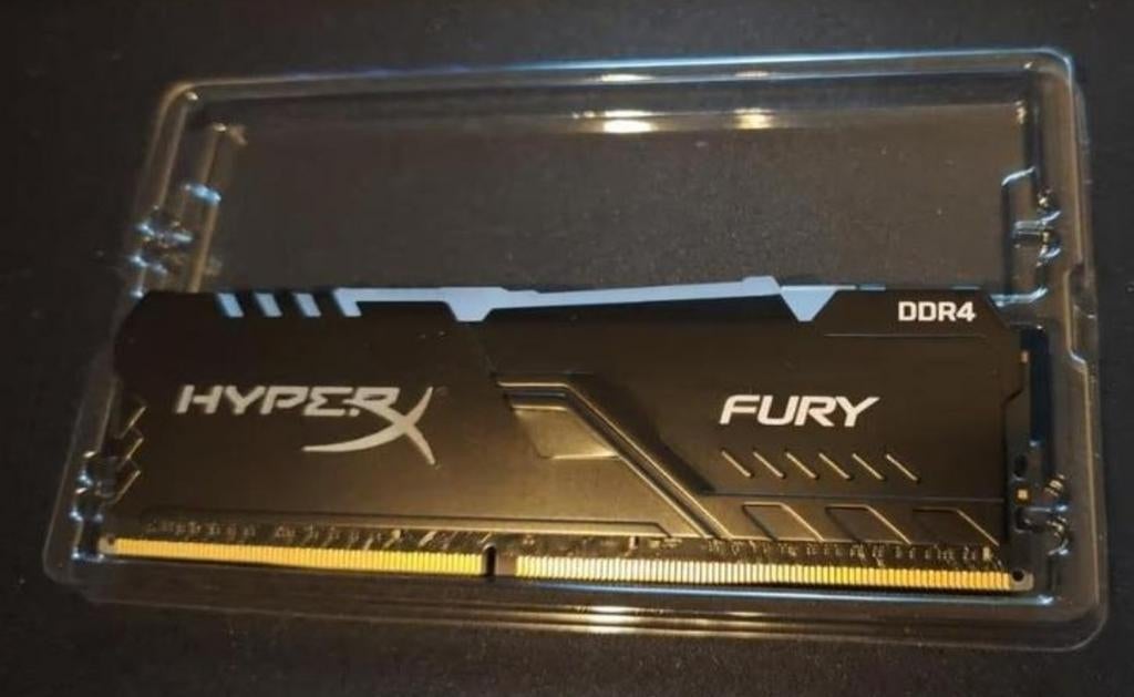 1x 16gb Kingston HyperX Fury DDR4 3200 CL16 RGB, Computers en Software, RAM geheugen, DDR4, Ophalen of Verzenden, Zo goed als nieuw