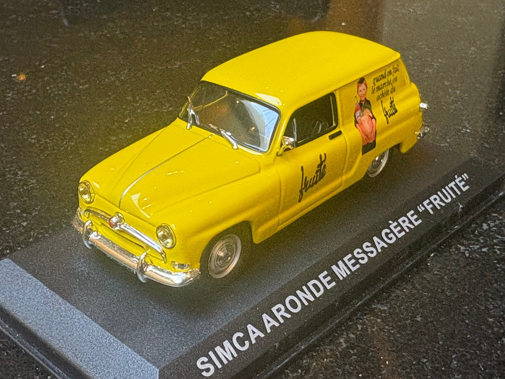 Simca Aronde Messagère Fruité 1:43 Ixo, Ophalen of Verzenden, Zo goed als nieuw, Auto, Overige merken