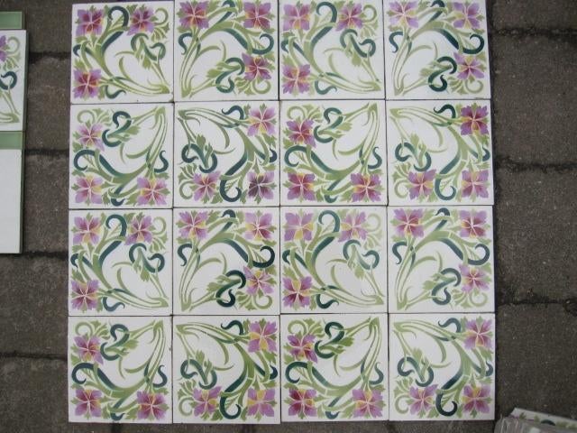 50 art nouveau jugenstil wandtegels sierlijk bloemmotief, Ophalen