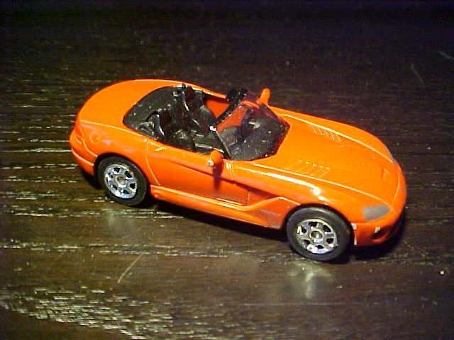 Welly - Dodge Viper SRT-10 [oranje] 1/60, Ophalen of Verzenden, Zo goed als nieuw, Auto