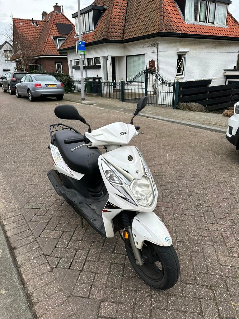 Sym orbit 2, Fietsen en Brommers, Scooters | SYM, Ophalen of Verzenden, Zo goed als nieuw, Benzine, Orbit