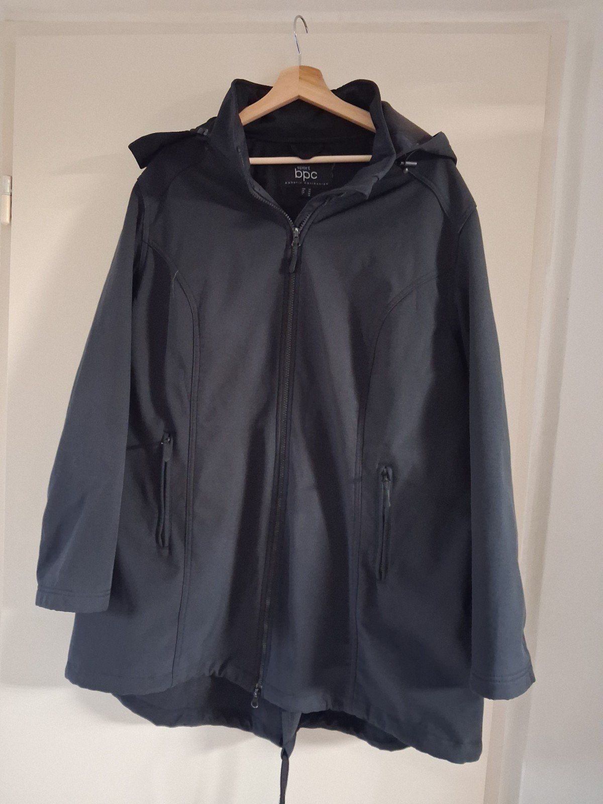 Zwarte BPC Softshell Jas - parka maat 52, Zwart, Maat 46/48 (XL) of groter, Ophalen of Verzenden, Zo goed als nieuw