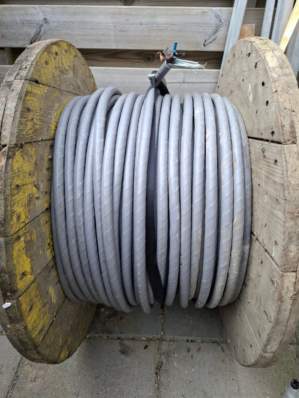 Grond kabel YMVK-as, 3x10mm2 + aardlitze 10mm2, 110meter, Ophalen, Kabel of Snoer