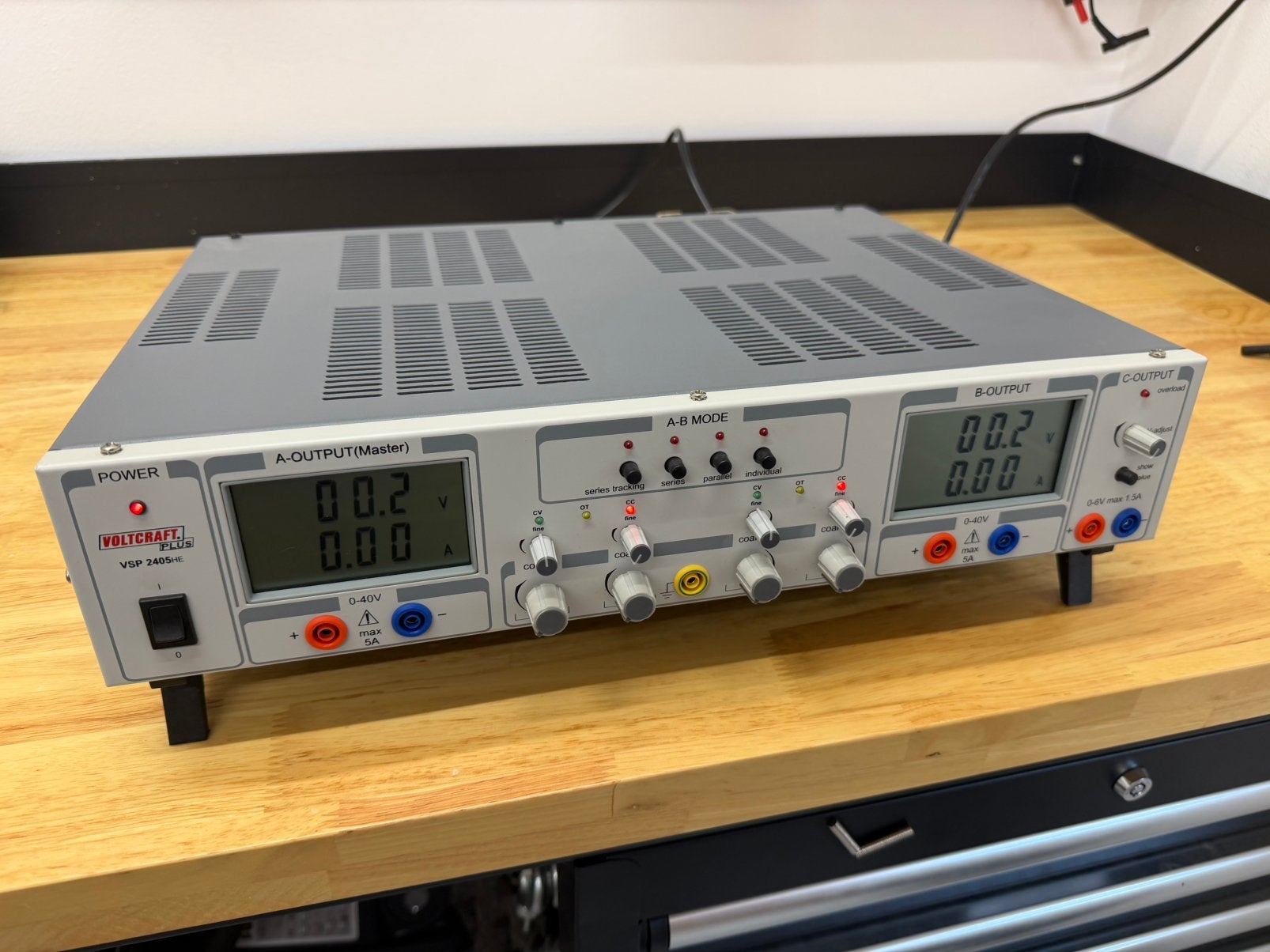 Labvoeding Voltcraft VSP 2405 HE, Ophalen of Verzenden, Zo goed als nieuw