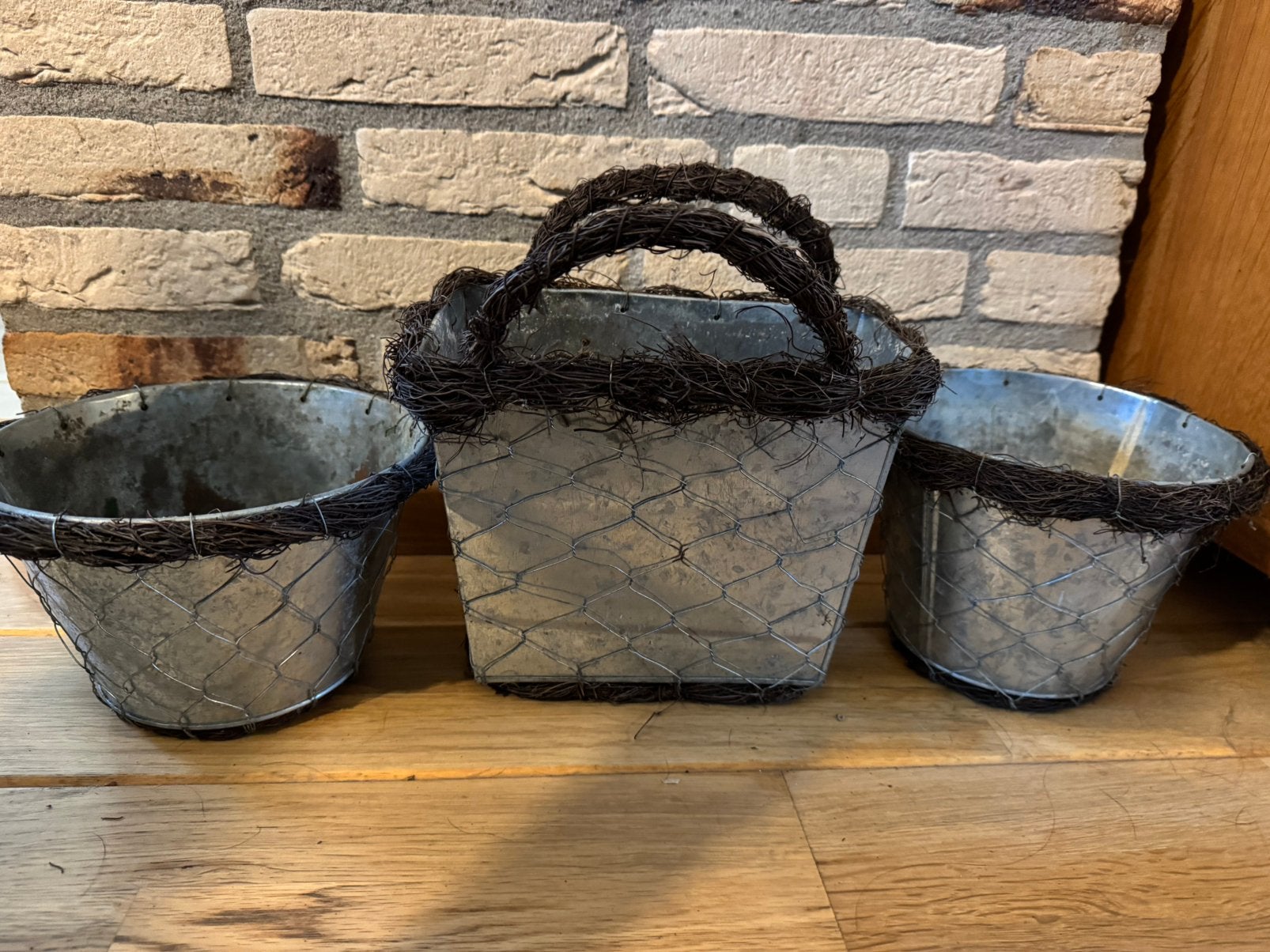 Set van 3 decoratieve metalen mandjes/potten, Gebruikt, Ophalen of Verzenden, Landelijk, Metaal
