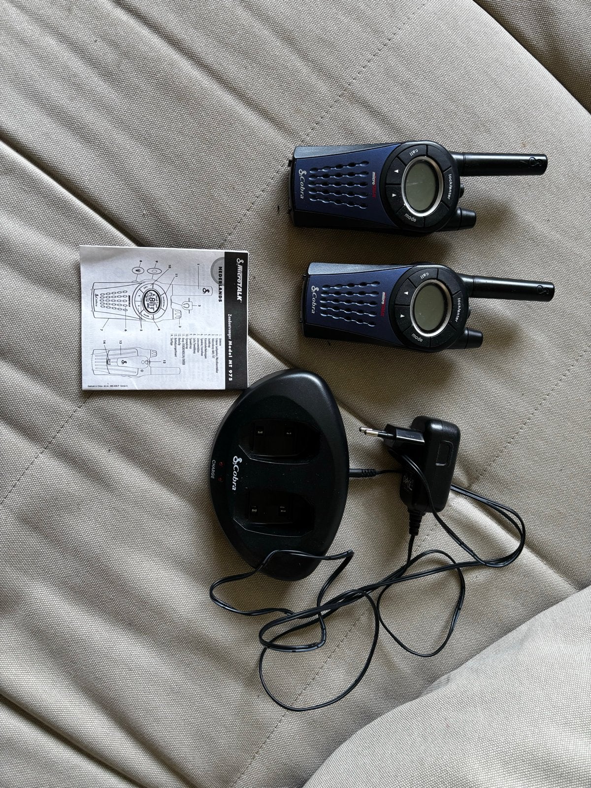 Cobra MT 975 Walkie Talkie Set met Oplader, Ophalen of Verzenden, Zo goed als nieuw, 2 to 5 km, Portofoon of Walkie-talkie