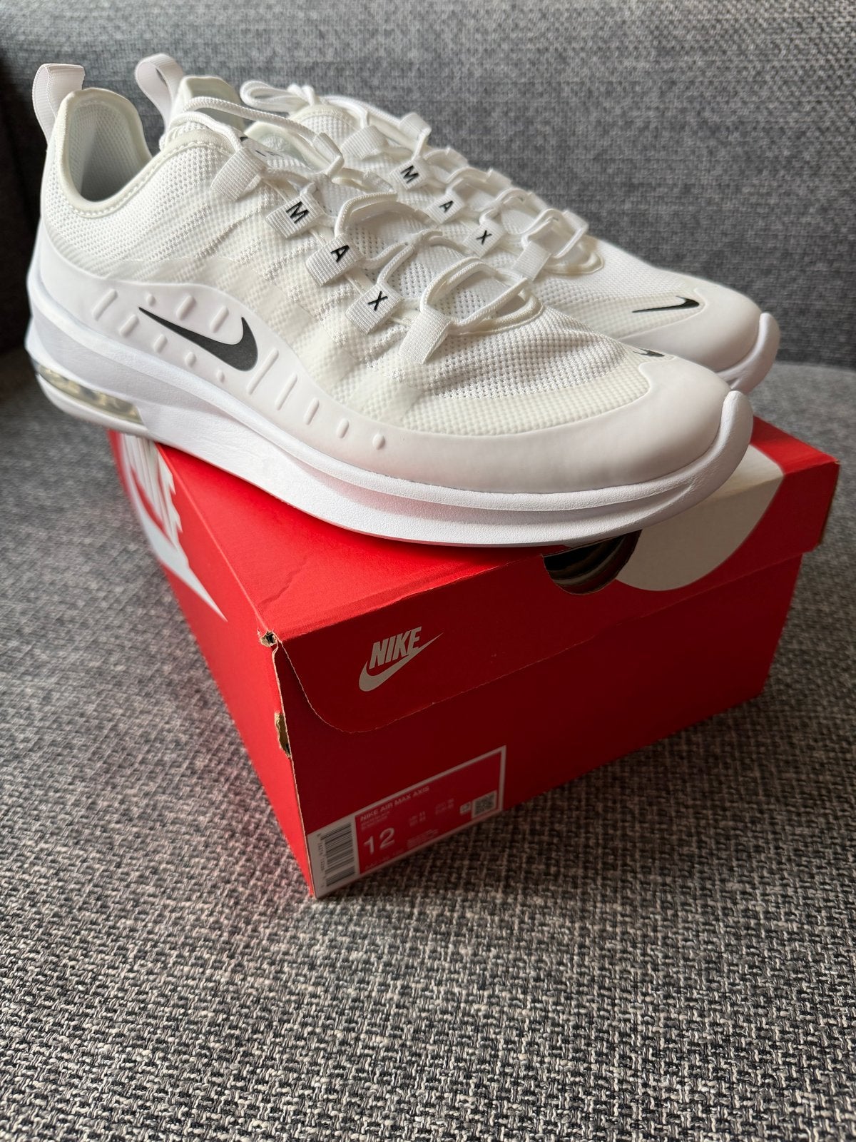 Nike Air Max Axis - Maat 46 - Nieuw in doos, Kleding | Heren, Schoenen, Wit, Nieuw, Ophalen of Verzenden, Sneakers of Gympen