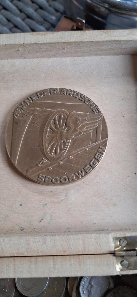 Herdenkingspenning Nederlandse Spoorwegen 1944, Postzegels en Munten, Ophalen of Verzenden