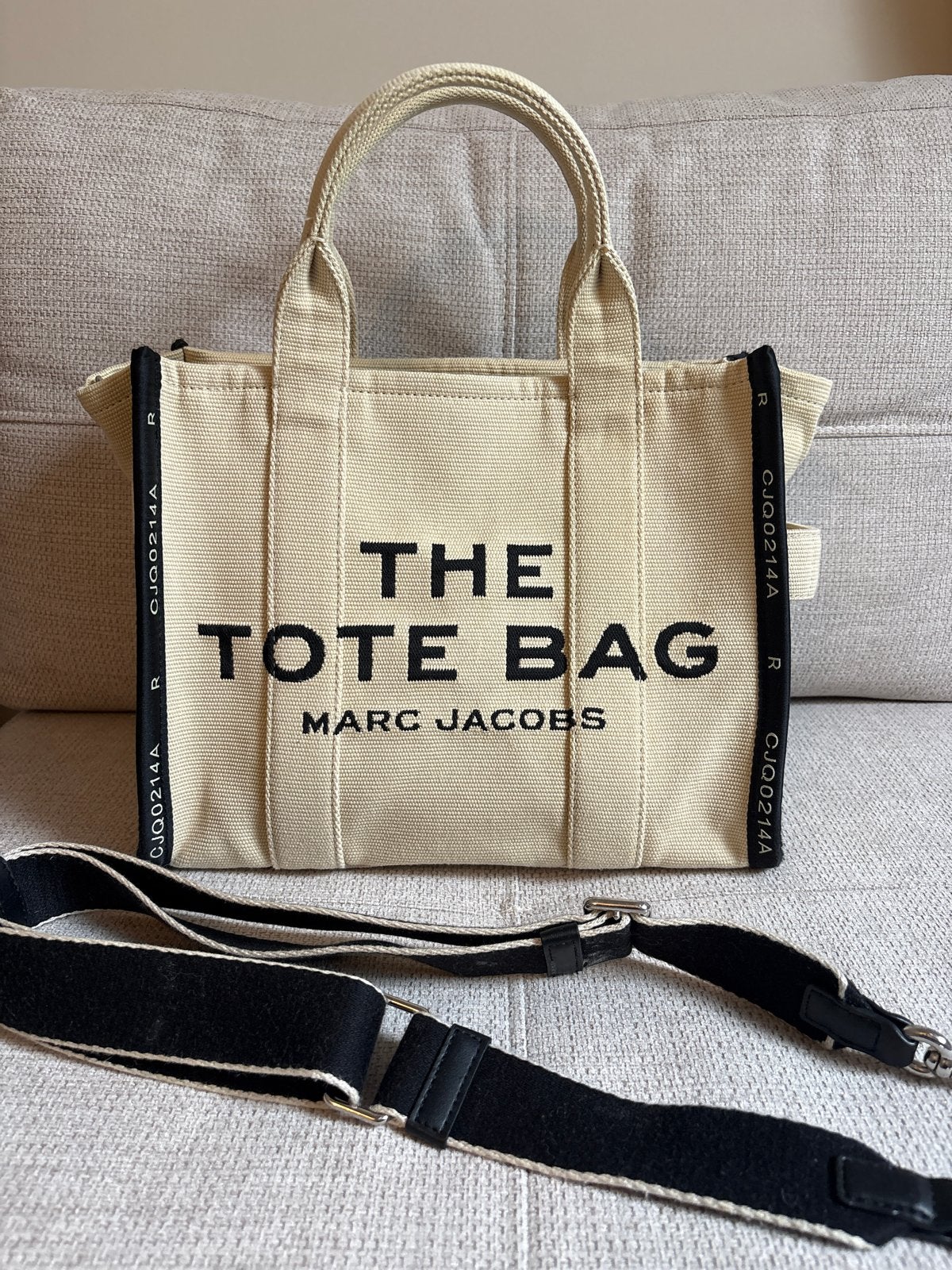 Marc Jacobs The Tote Bag - Beige Canvas, Ophalen of Verzenden, Zo goed als nieuw, Beige, Handtas