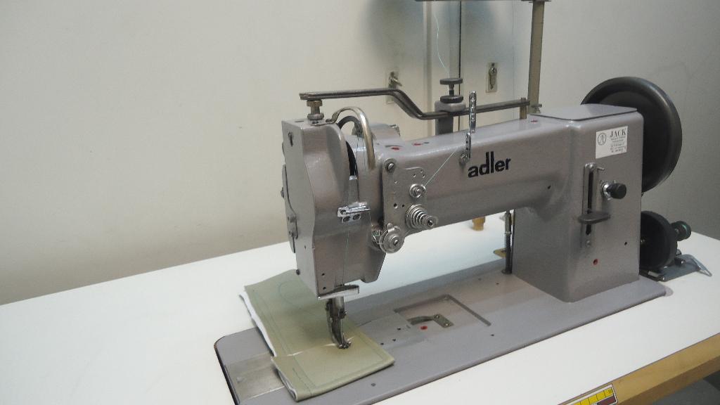 Industrie Naaimachine Adler 3 Voudig Transport(167), Overige merken, Gebruikt, Ophalen of Verzenden, Naaimachine