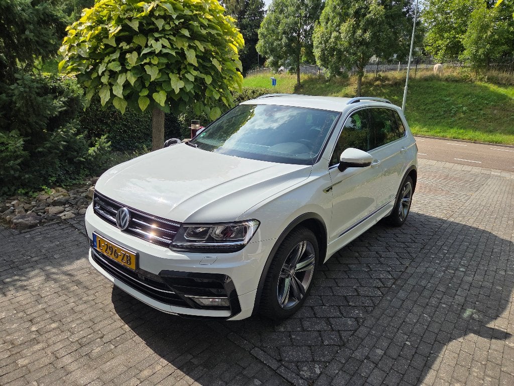 Volkswagen Tiguan 1.4 TSI 4Motion DSG 2018 2x R-line in/out, Auto's, Automaat, Euro 6, 4 cilinders, Leder en Stof