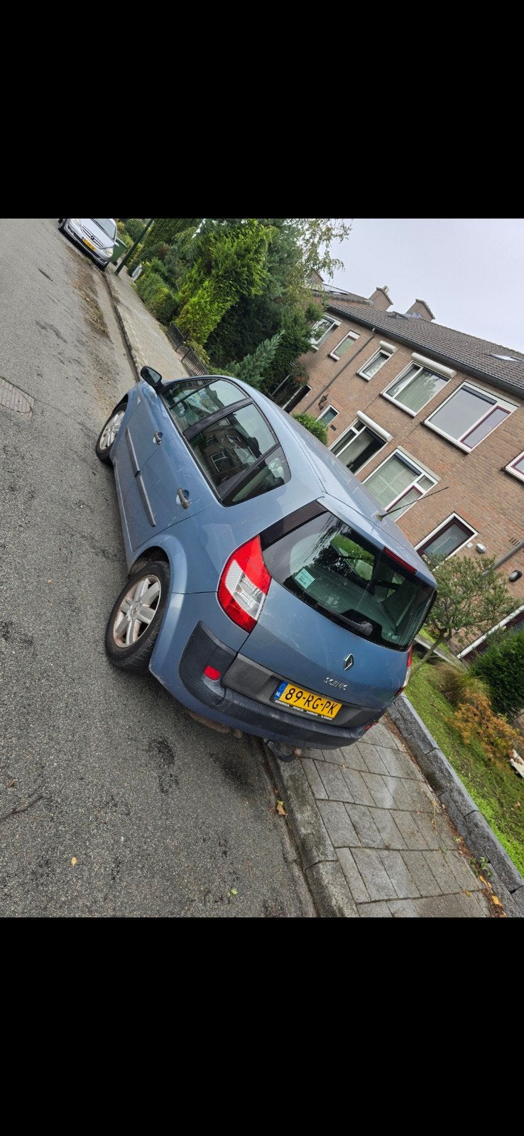 Foto 3 van Renault Scénic 2.0 16V 99KW Autcom AUT Euro3 2005