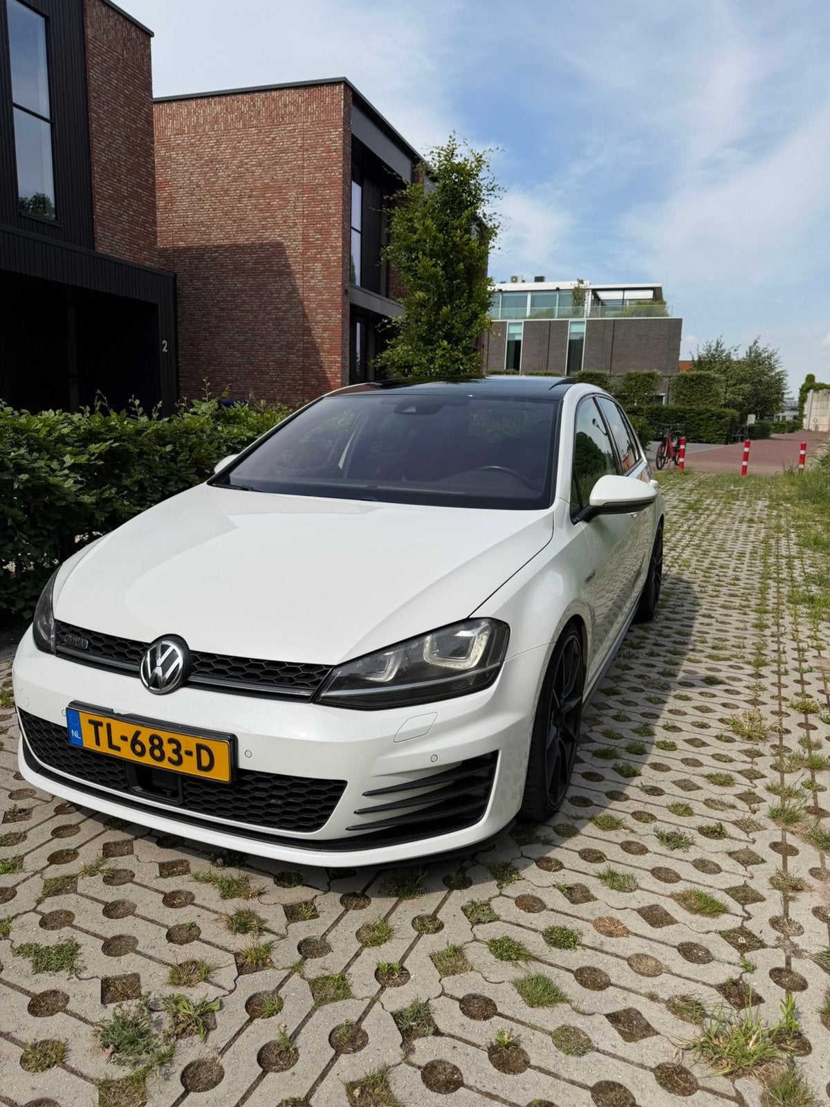 Volkswagen Golf 2.0 TDI 135KW 5D DSG 2014 Wit, Auto's, 4 cilinders, Wit, Diesel, 140 €/maand