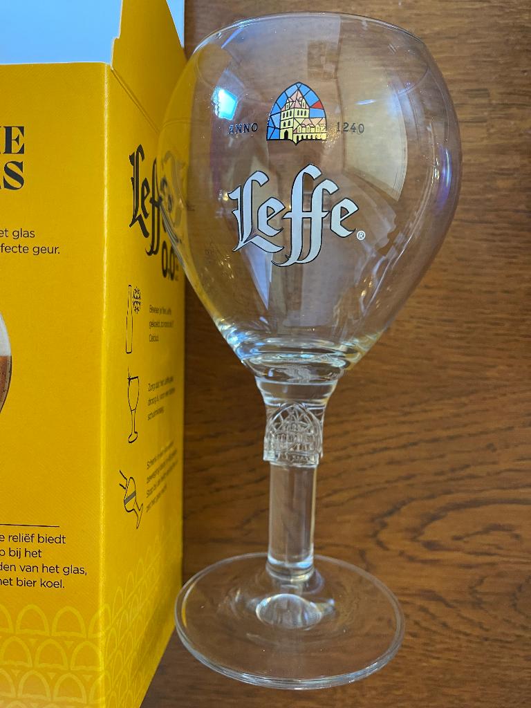 Bierglas "Leffe" in Doos  Nieuw, Verzamelen, Biermerken, Ophalen of Verzenden, Nieuw, Glas of Glazen, Overige merken