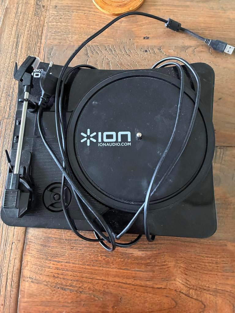 ION Platenspeler met USB - Muziek naar PC overzetten, Overige merken, Gebruikt, Ophalen of Verzenden, USB-aansluiting