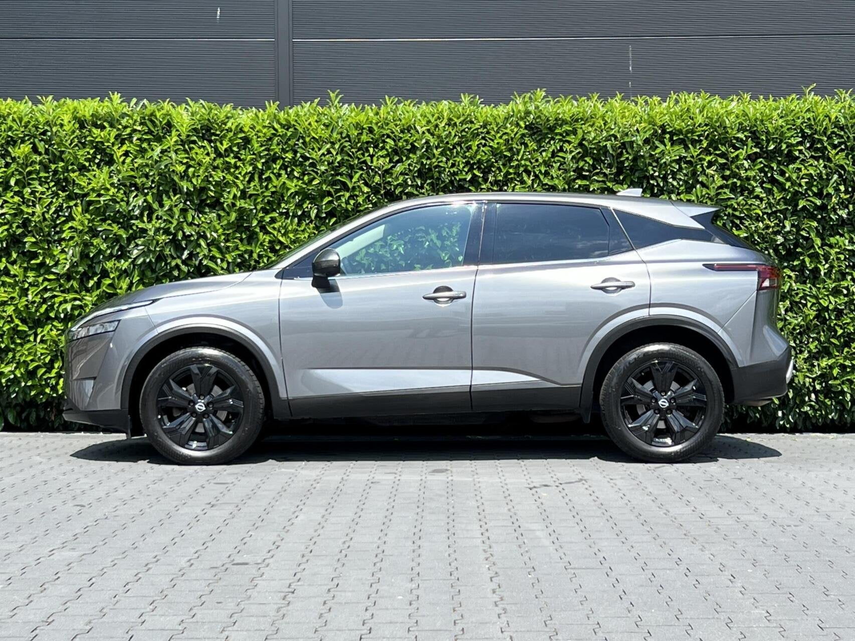 Nissan Qashqai 1.3 MHEV N-Connecta NL AUTO, NAP LOGISCH, NAV, Auto's, Voorwielaandrijving, 1304 kg, Gebruikt, Euro 6