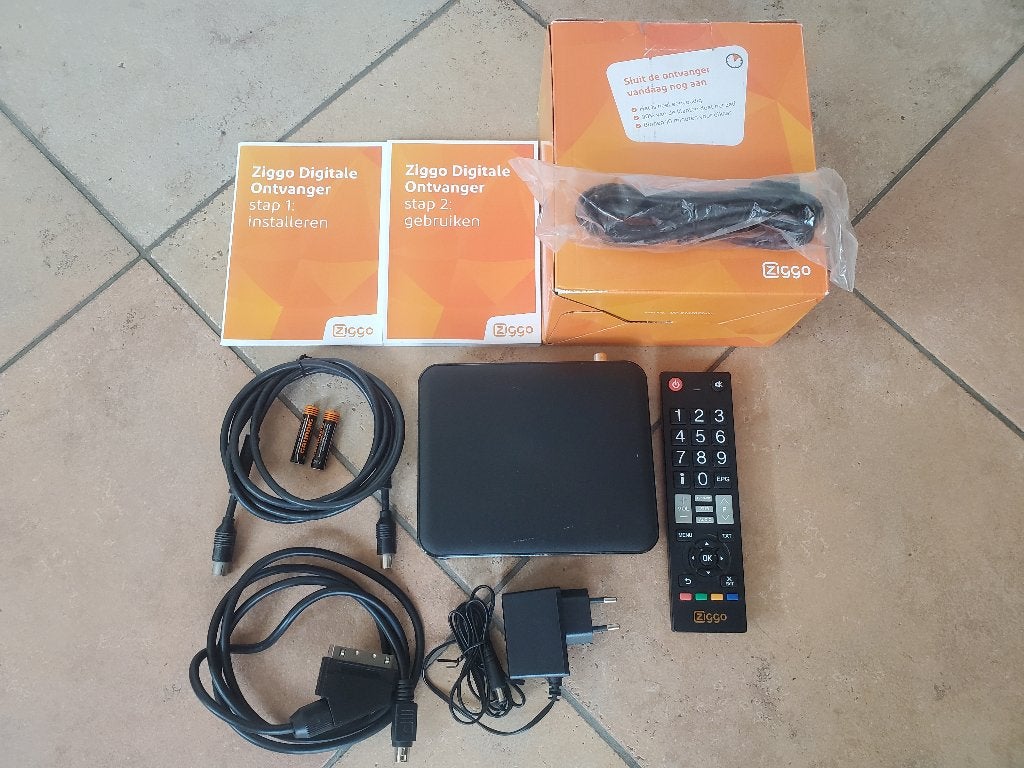 Ziggo digitale ontvanger, Ophalen of Verzenden, Zo goed als nieuw, Decoder