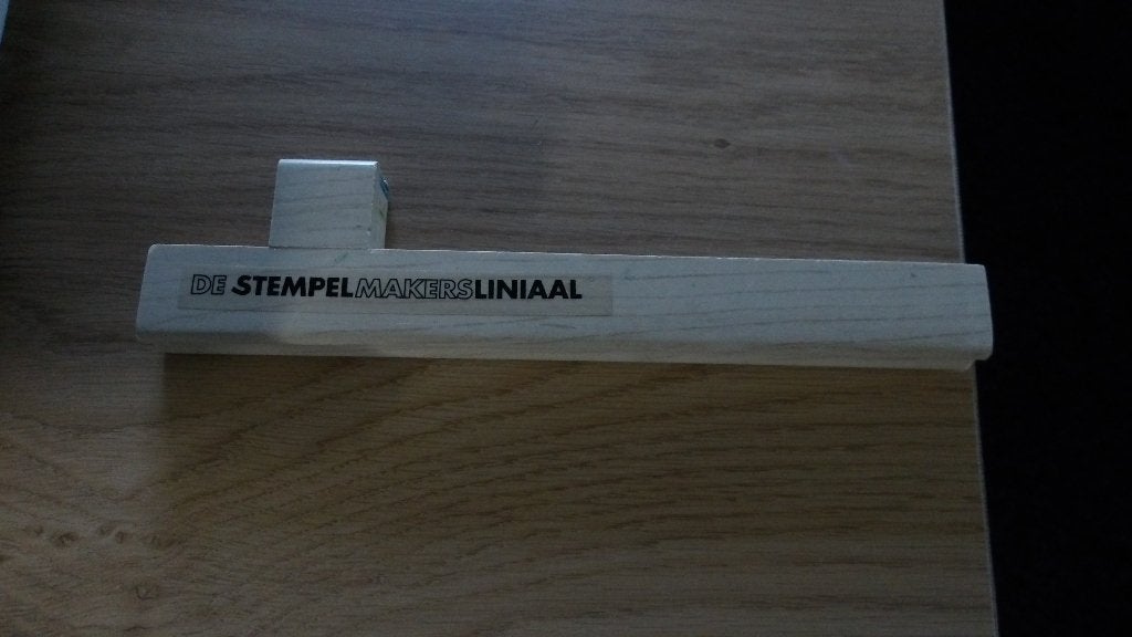 stempel liniaal, Ophalen of Verzenden, Zo goed als nieuw, Overige thema's, Overige typen