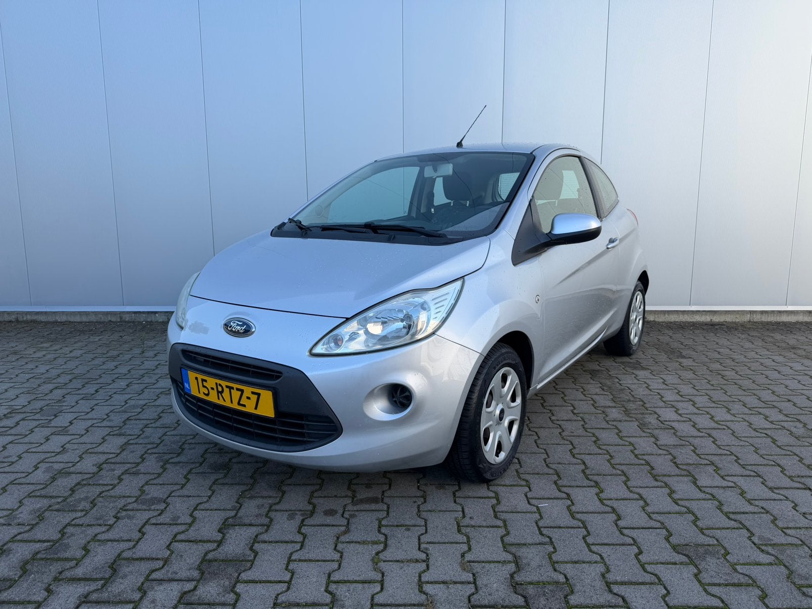 Ford Ka 2011 / Dealer onderhouden!, Auto's, Voorwielaandrijving, Dealer onderhouden, Stof, 1242 cc