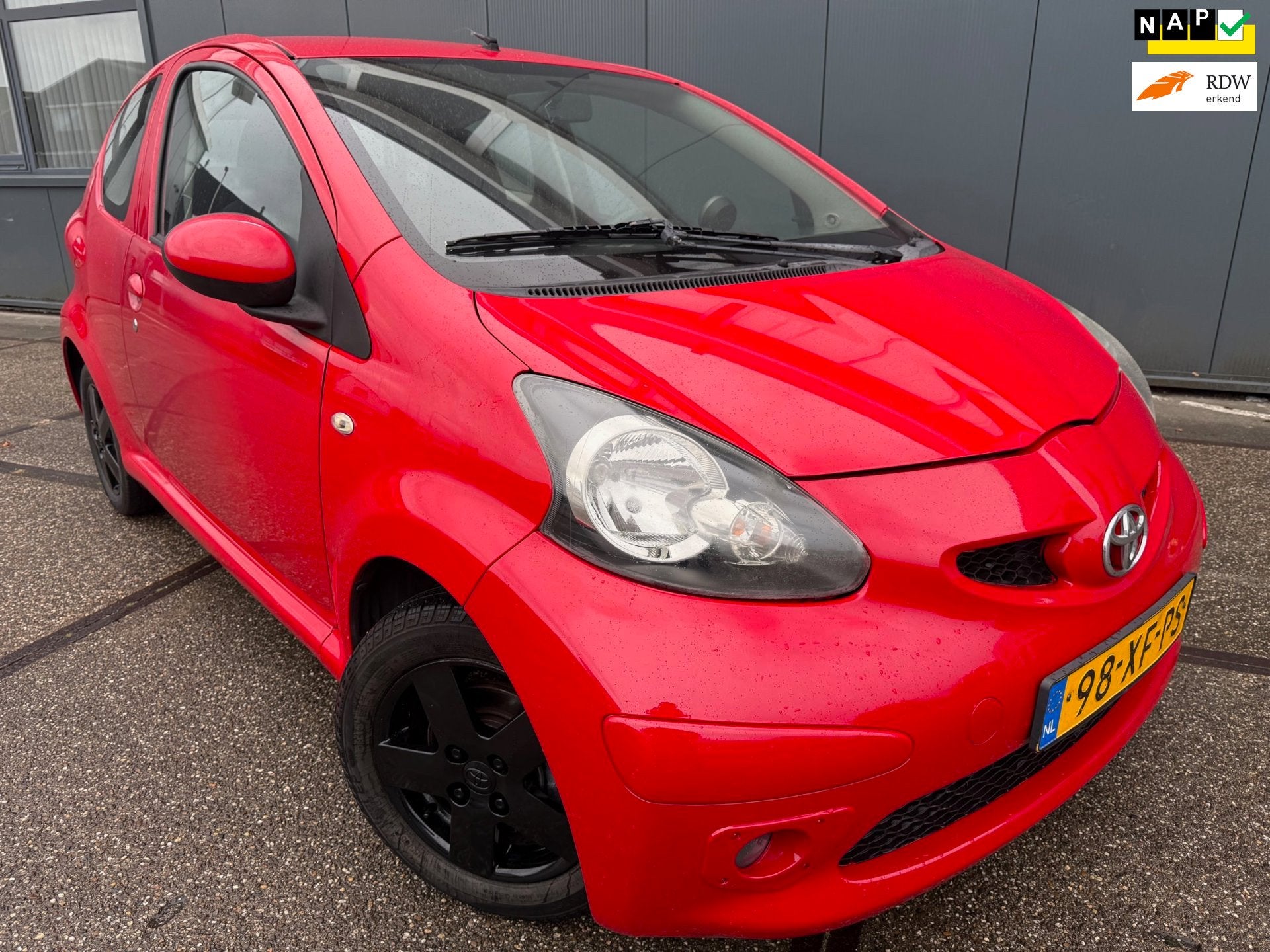 Toyota Aygo 1.0-12V Sport | NAP | AUTOMAAT | APK | AIRCO |, Gebruikt, 4 stoelen, 68 pk, Origineel Nederlands