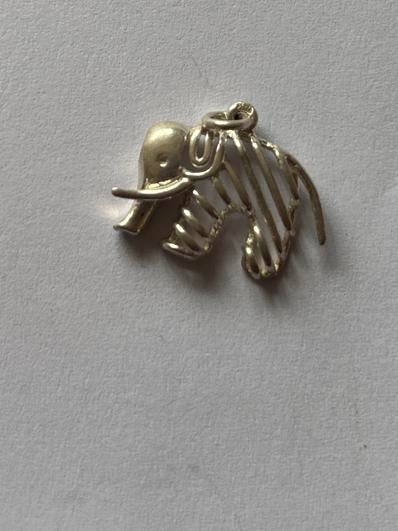 Zilveren olifant bedel (0.925 zilver), Overige merken, Ophalen of Verzenden, Zo goed als nieuw, 1 bedel