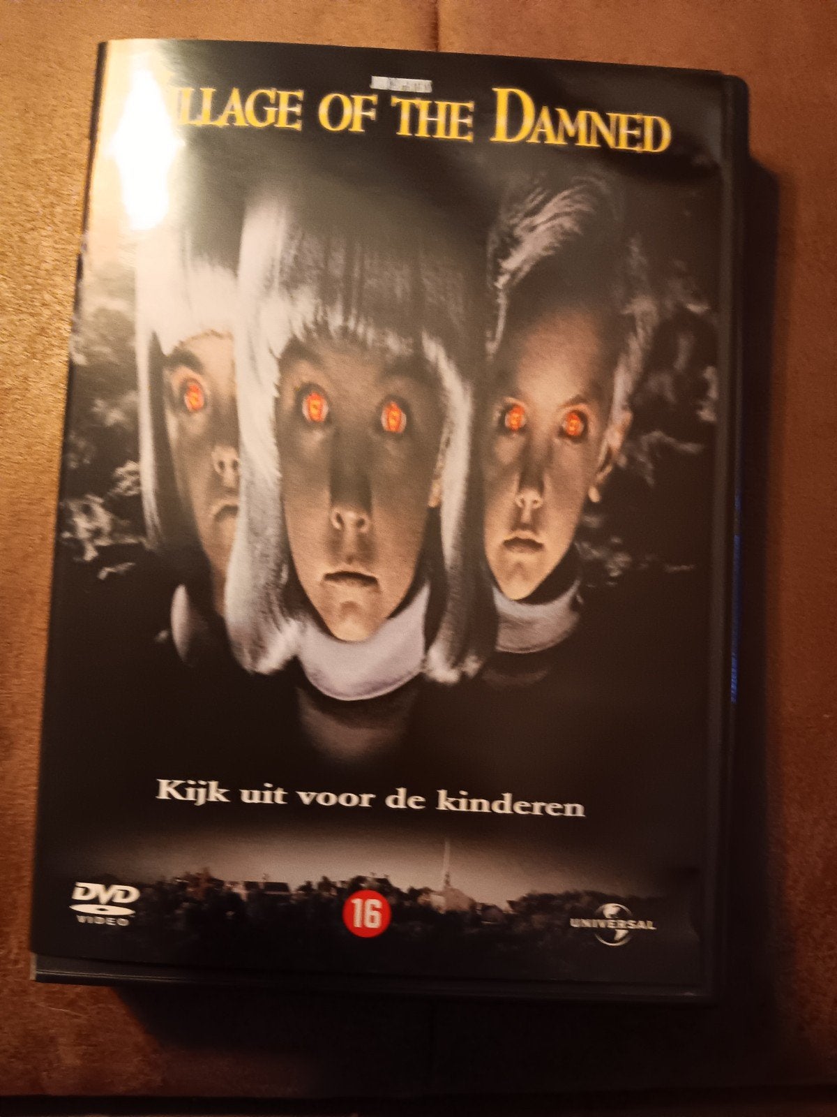 John Carpenter village of the damned nieuw horror, Vanaf 16 jaar, Ophalen of Verzenden, Zo goed als nieuw, Overige genres