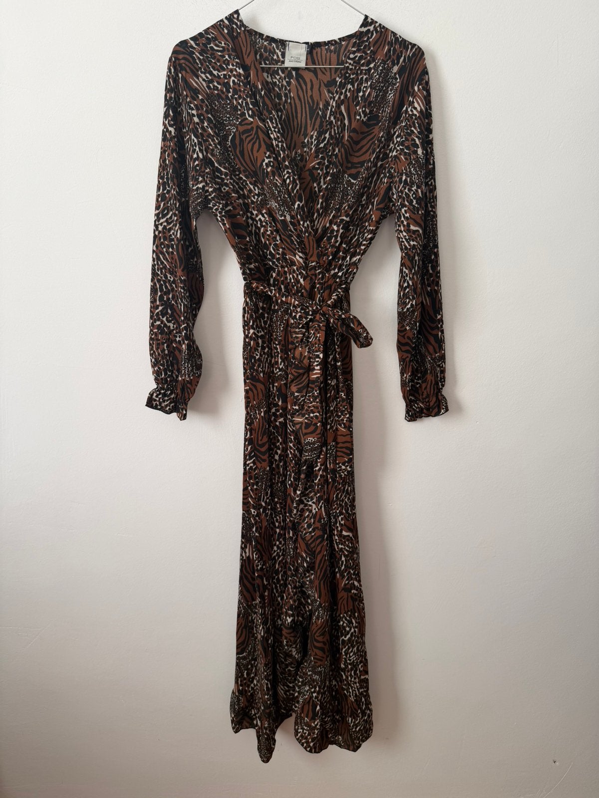 Nieuw! Jurk panter/zebra bruin FOS Amsterdam - L/40, Ophalen of Verzenden, Nieuw, Bruin, Onder de knie