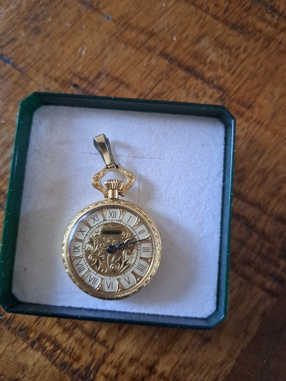 bladgoud zakhorloge hanger met Romeinse cijfers, Overige merken, Zakhorloge, Ophalen of Verzenden, Zo goed als nieuw