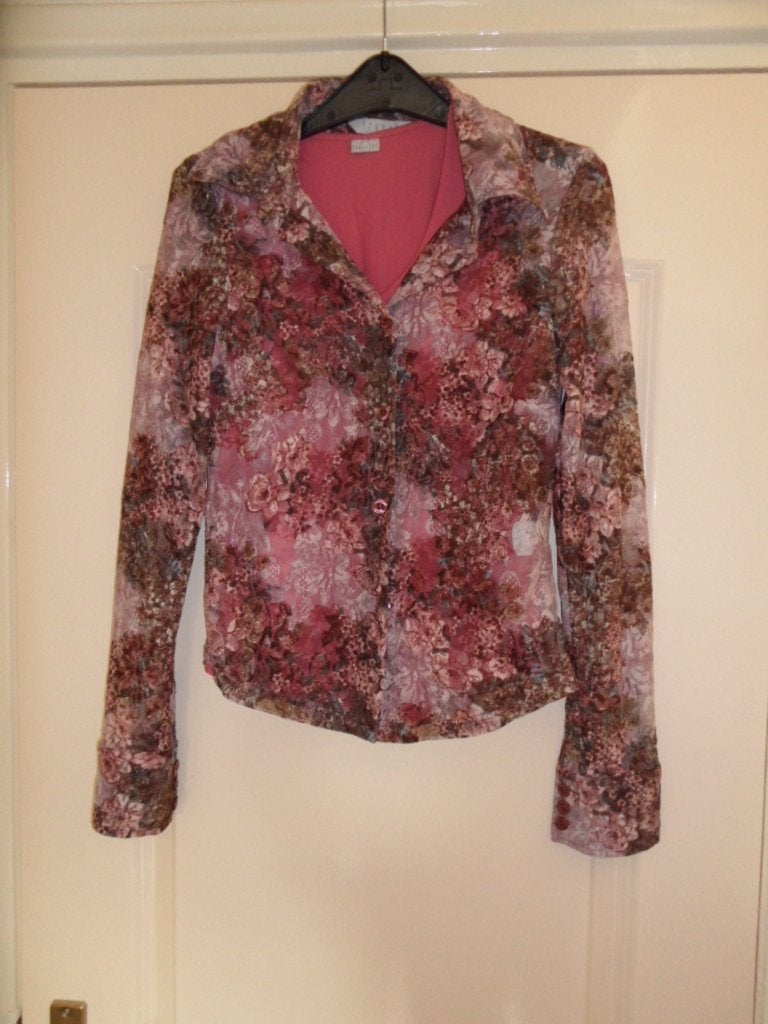 Prachtige Transfer Doorkijk Transparante Blouse Maat 1, Kleding | Dames, Ophalen of Verzenden, Nieuw, Maat 34 (XS) of kleiner