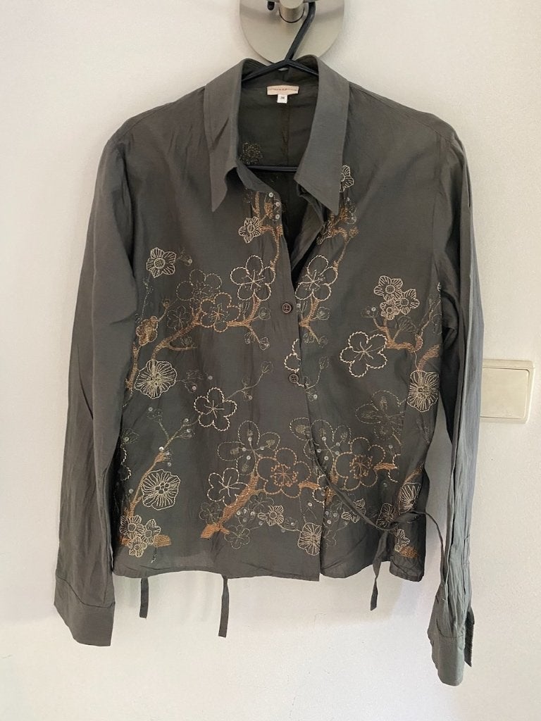 Overslag blouse met borduursel en pailletjes mt 38, Maat 38/40 (M), Ophalen of Verzenden, Zo goed als nieuw, Cristale