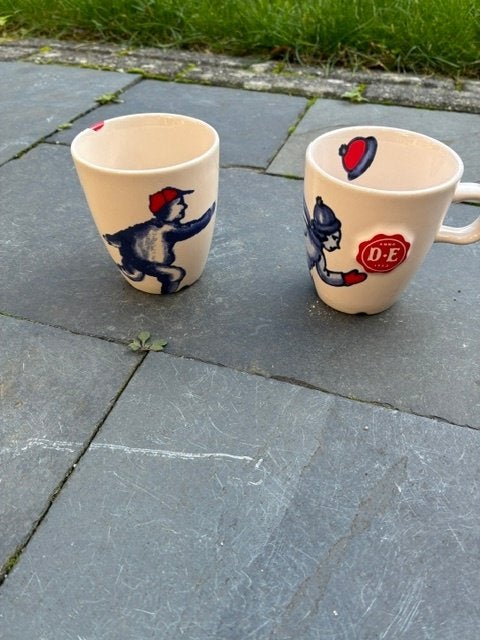 Douwe Egberts bekers de Hollandsche waaren, Huis en Inrichting, Ophalen of Verzenden, Zo goed als nieuw, Overige stijlen, Kop(pen) en/of Schotel(s)