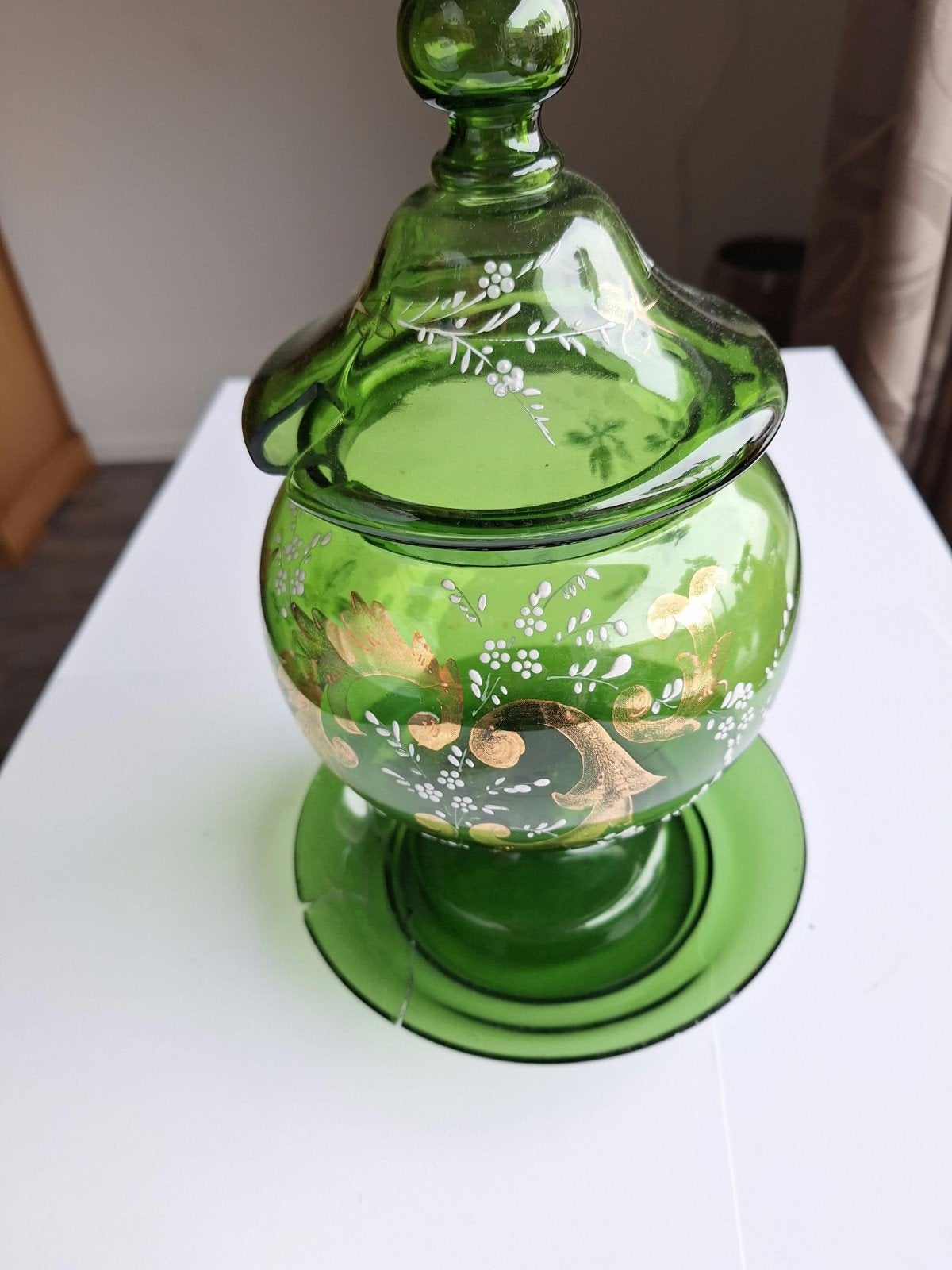 Antieke Groene Glazen Pot met Gouden Decoratie, Antiek en Kunst, Ophalen
