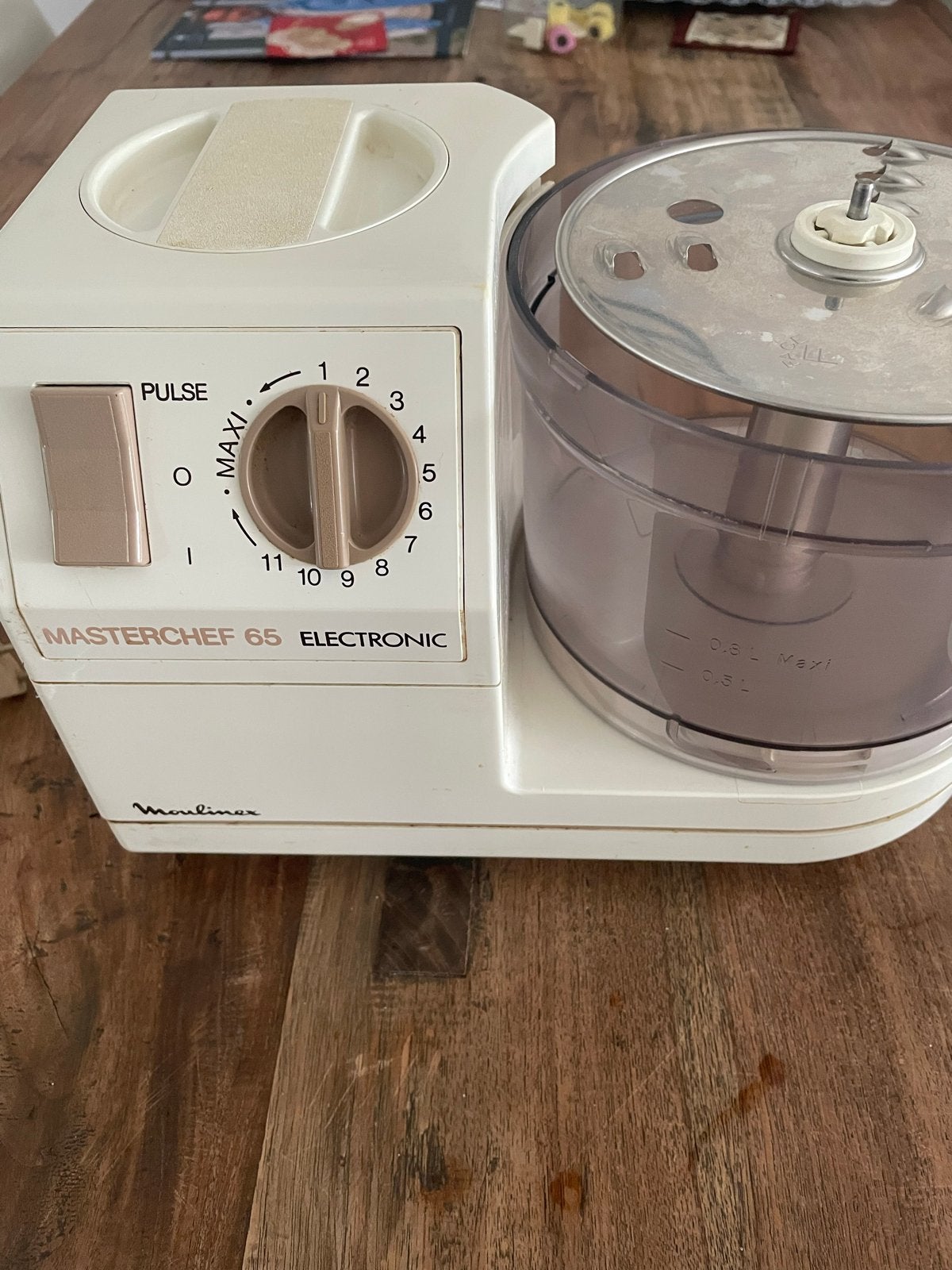 Moulinex Masterchef 65 Electronic Keukenmachine, 1 tot 2 liter, Ophalen, Gebruikt, 3 snelheden of meer