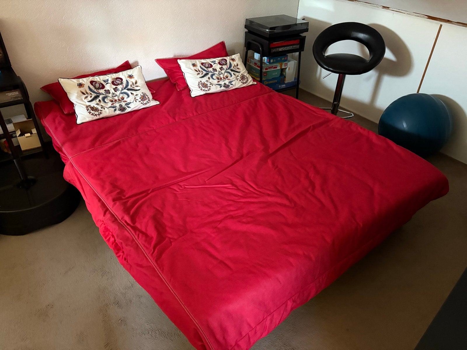 Ikea slaapbank voor 2 personen, inclusief kussens, Ophalen, Gebruikt, Tweepersoons, Rood
