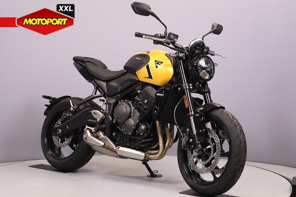 Triumph Trident 660, Bedrijf, Naked bike
