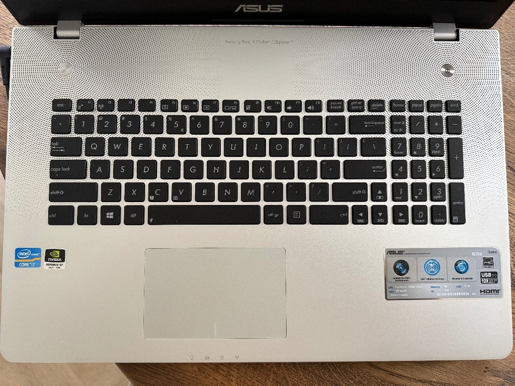 ASUS N705U Laptop - Krachtige prestaties, Computers en Software, Gebruikt, Met videokaart, 2 tot 3 Ghz, Qwerty
