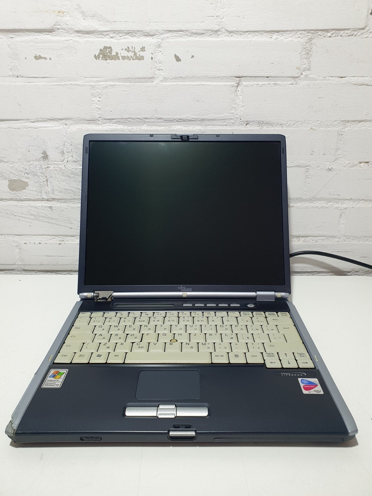 Fujitsu Laptop Windows XP Retro Gaming/Auto Uitlezen, ., Fujitsu Siemens, Ophalen of Verzenden, .