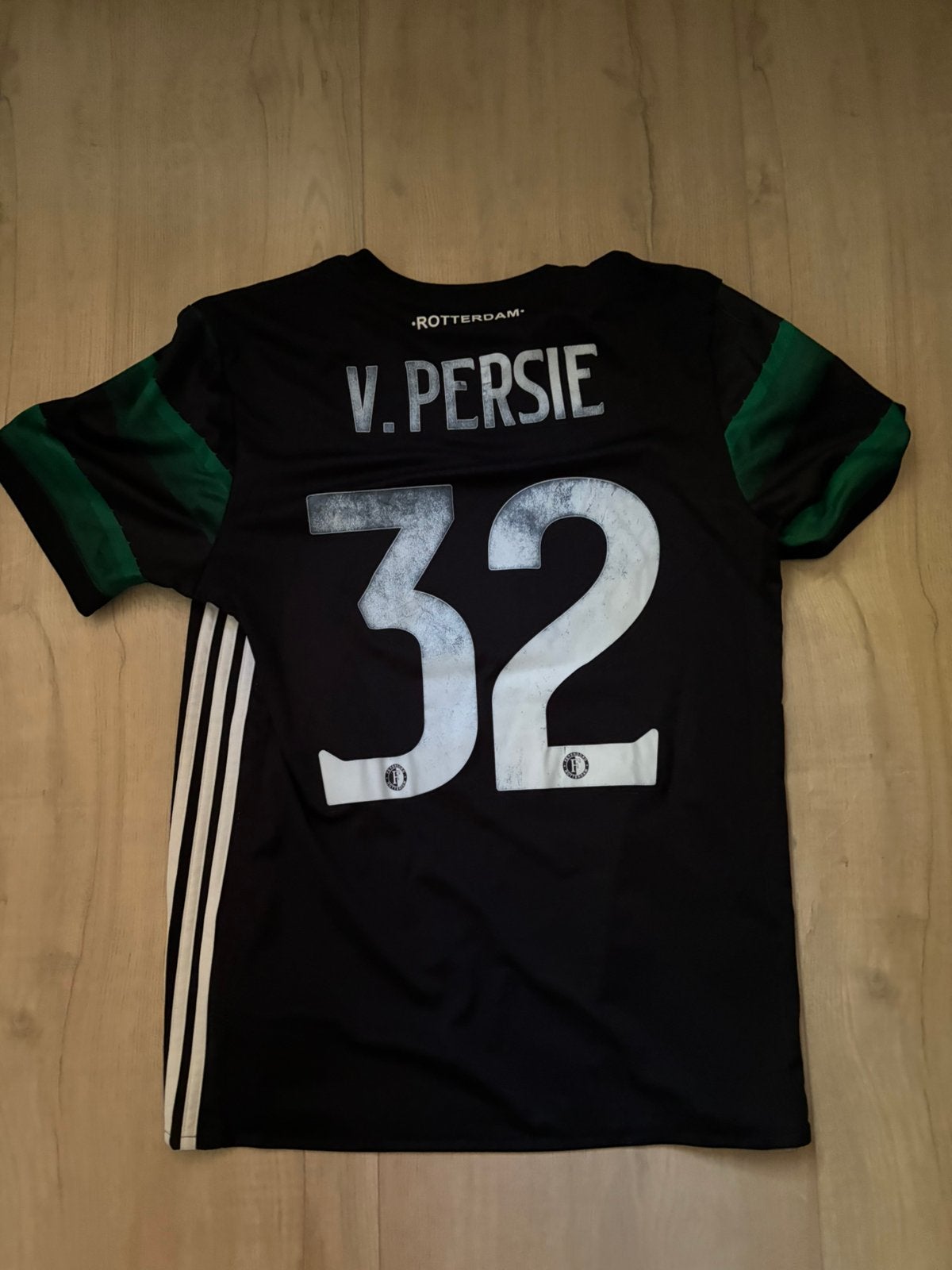 Feyenoord uitshirt V. Persie #32 – M, Ophalen of Verzenden, Zo goed als nieuw, Blauw
