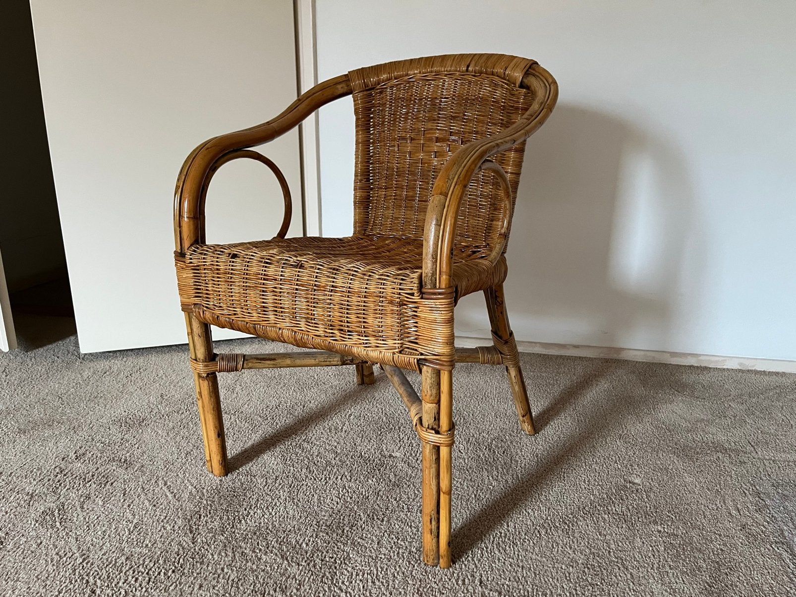 Vintage rotan stoeltje, Huis en Inrichting, Stoelen, Ophalen, Gebruikt, Overige kleuren, Vintage