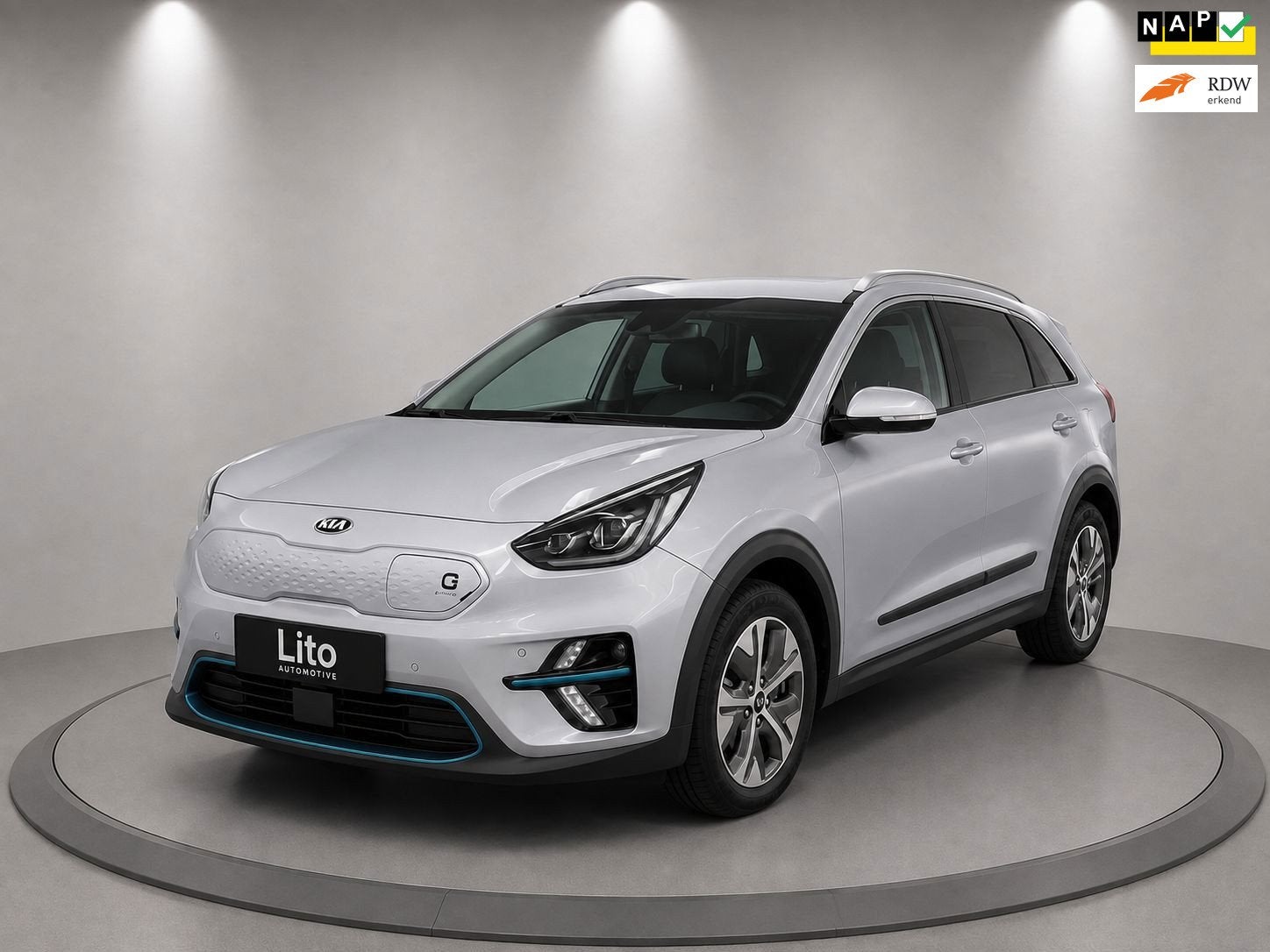 Kia E-Niro DynamicPlusLine 64 kWh|PANO|NLAUTO|NAP|ELECTRIC|, Auto's, Gebruikt, 1712 kg, 174 min, Origineel Nederlands