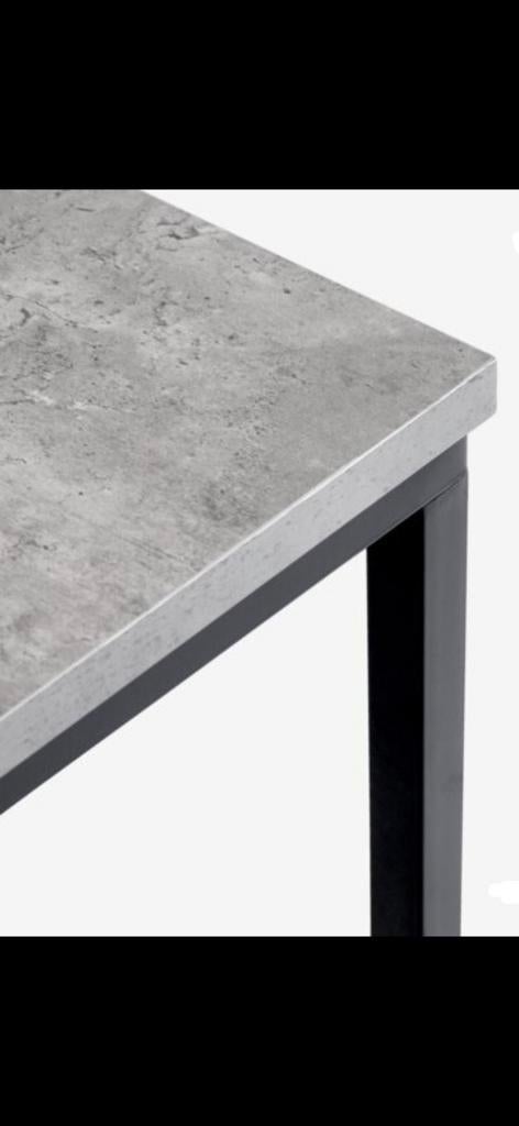 Salon tafel is van betonlook weinig gebruikt, Ophalen of Verzenden