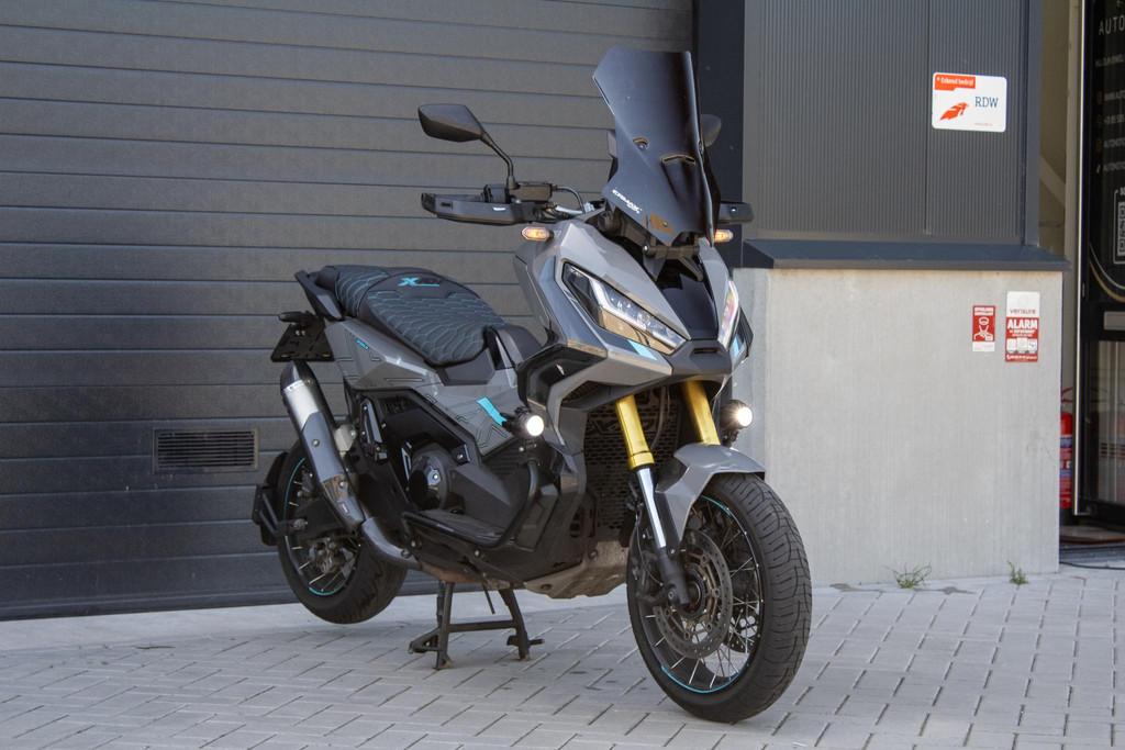 Honda NC 750 X-ADV | A2 | Akra | Handvatverwarm | Navi, Scooter, Rivium Boulevard 222-11
2909 LK  Capelle aan den Ijssel, NL, 745 cc