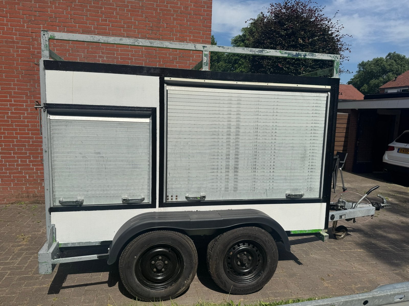 Gesloten aanhangwagen Van Weel, Ophalen, Gebruikt