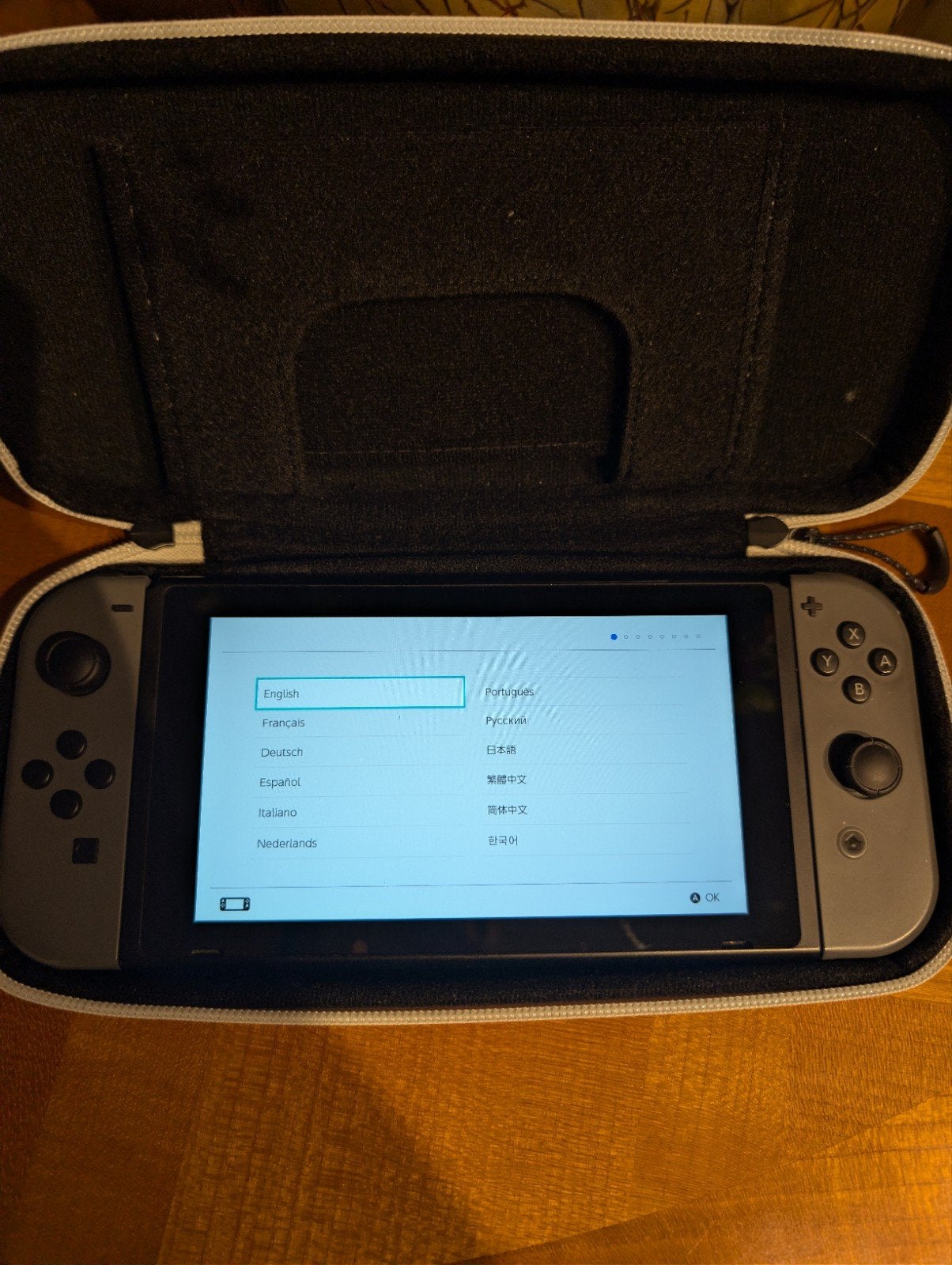 Nintendo Switch (2019 Upgrade) met 128GB SD-kaart, Spelcomputers en Games, Spelcomputers | Nintendo Switch, Ophalen of Verzenden